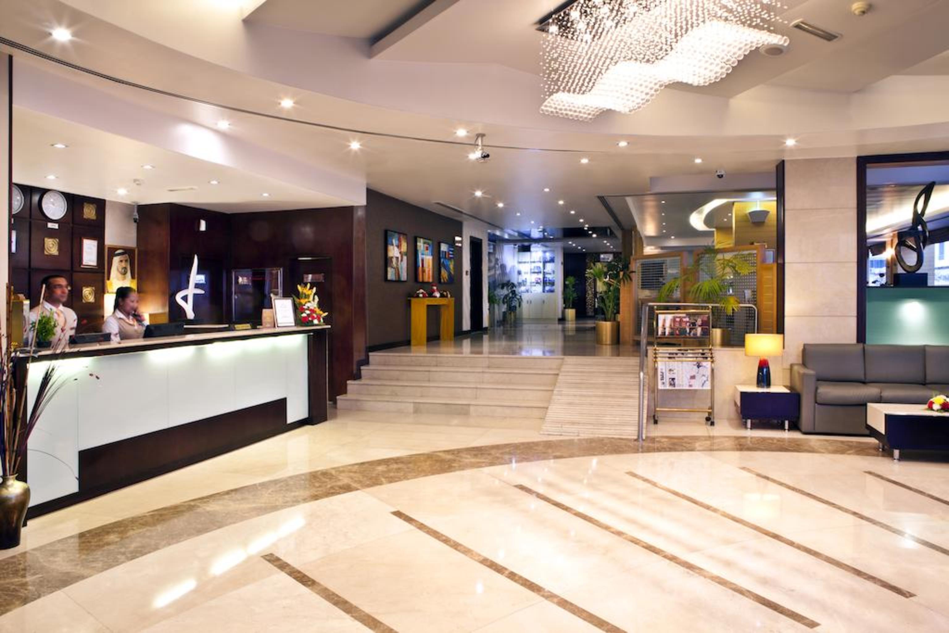 Landmark Riqqa Hotel Dubai Bagian luar foto
