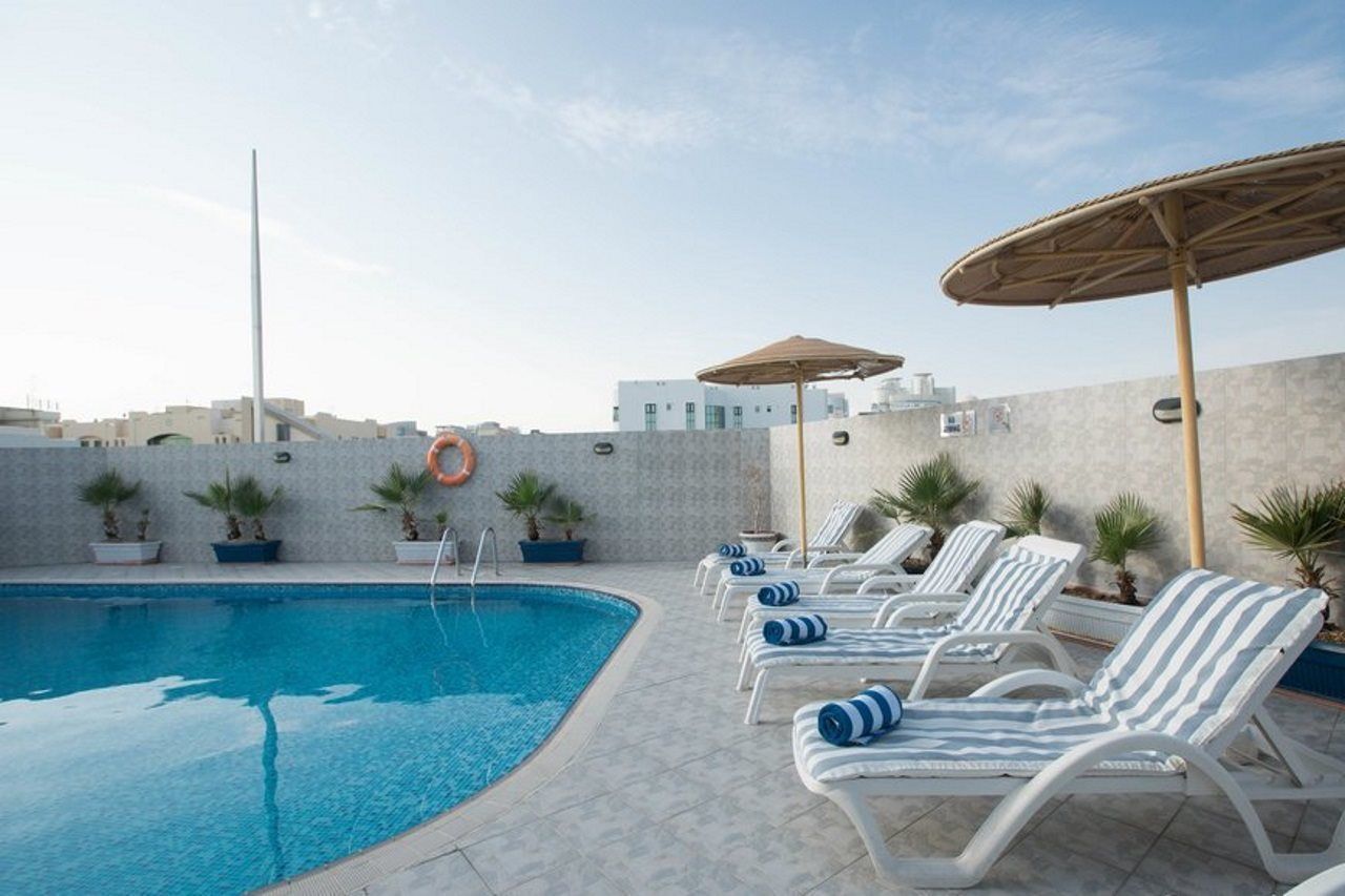 Landmark Riqqa Hotel Dubai Bagian luar foto