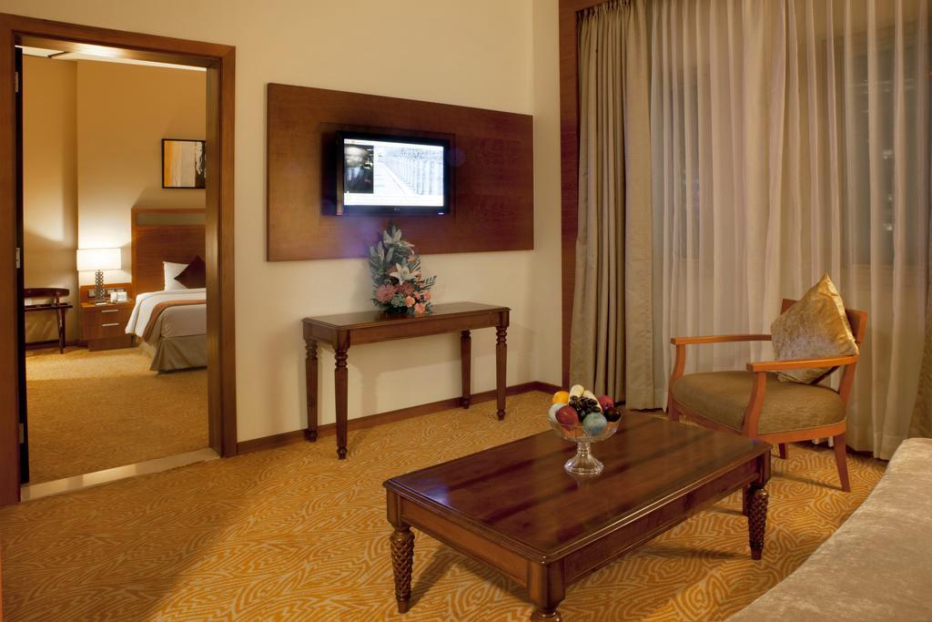 Landmark Riqqa Hotel Dubai Bagian luar foto