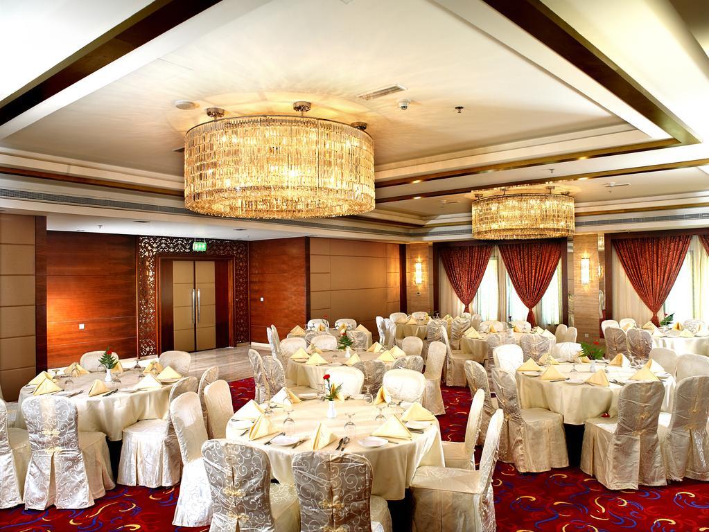 Landmark Riqqa Hotel Dubai Bagian luar foto